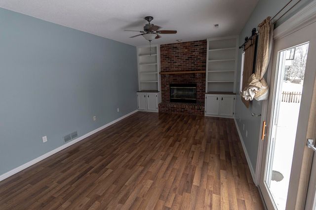 4500 W BRIDGEWOOD DR, Columbia, MO 65203