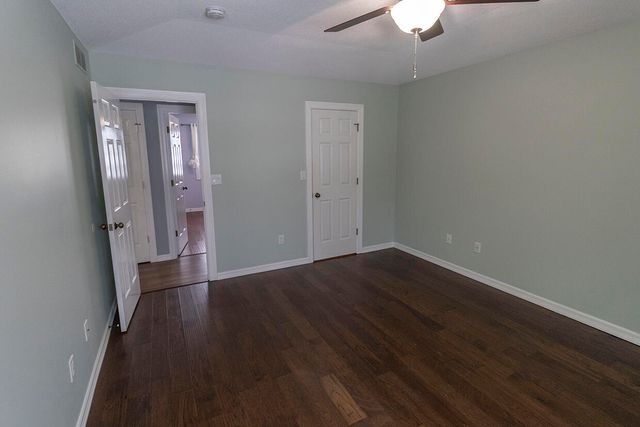 4500 W BRIDGEWOOD DR, Columbia, MO 65203