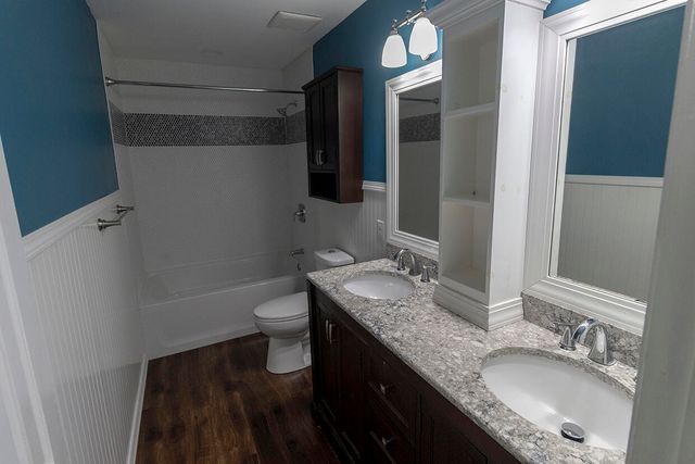 4500 W BRIDGEWOOD DR, Columbia, MO 65203