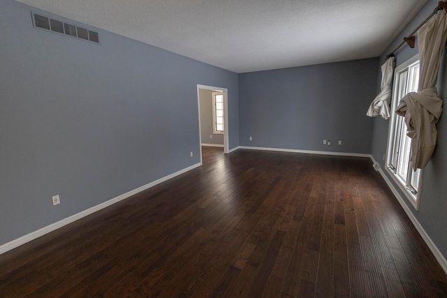 4500 W BRIDGEWOOD DR, Columbia, MO 65203