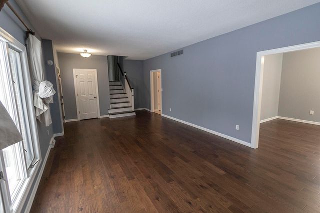 4500 W BRIDGEWOOD DR, Columbia, MO 65203