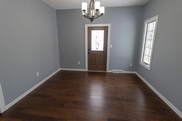 4500 W BRIDGEWOOD DR, Columbia, MO 65203