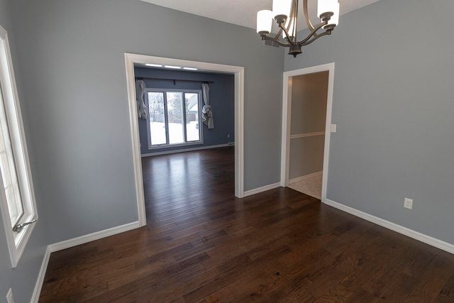 4500 W BRIDGEWOOD DR, Columbia, MO 65203