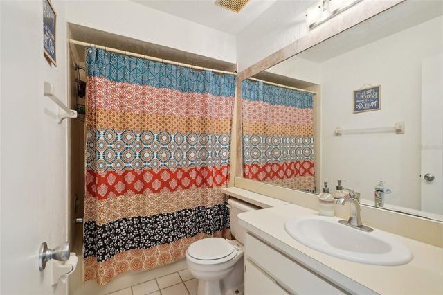 16143 RAMBLING VINE DRIVE E, Tampa, FL 33624
