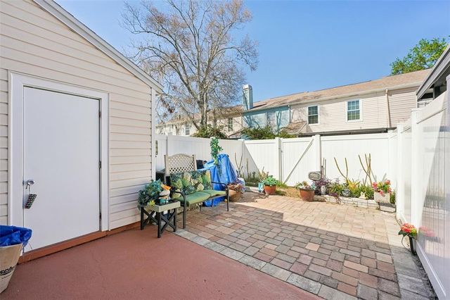 16143 RAMBLING VINE DRIVE E, Tampa, FL 33624