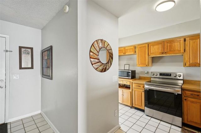 16143 RAMBLING VINE DRIVE E, Tampa, FL 33624