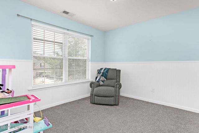 371 Persimmon Dr, Mt Washington, KY 40047