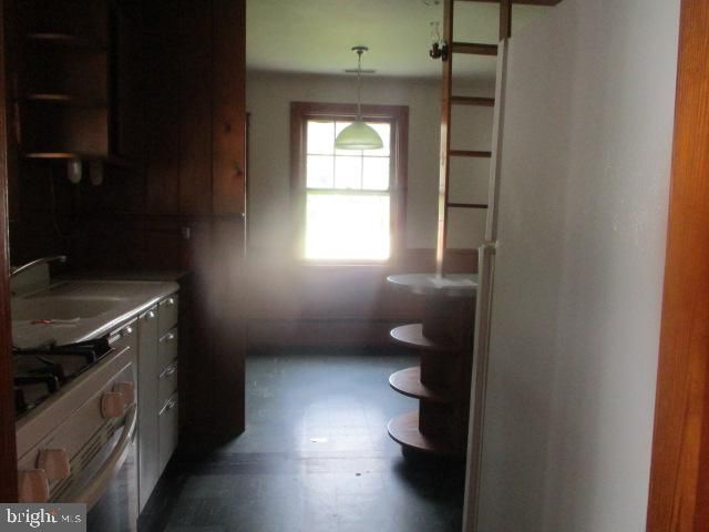404 MAPLE LN NW, Glen Burnie, MD 21061