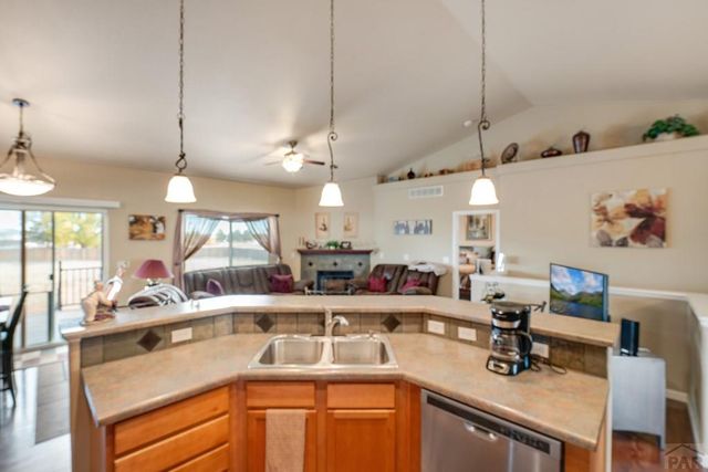 777 Woodleaf Dr, Pueblo West, CO 81007