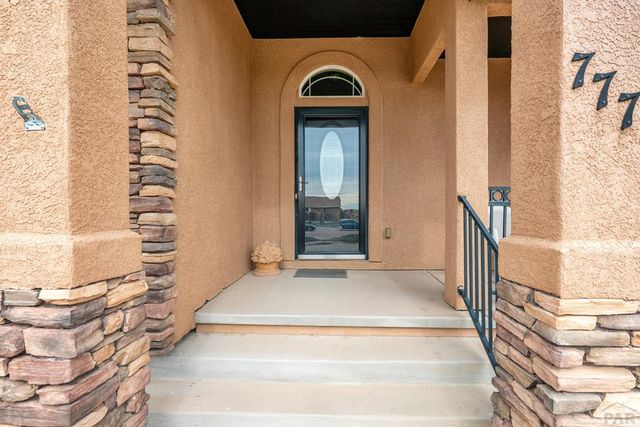 777 Woodleaf Dr, Pueblo West, CO 81007