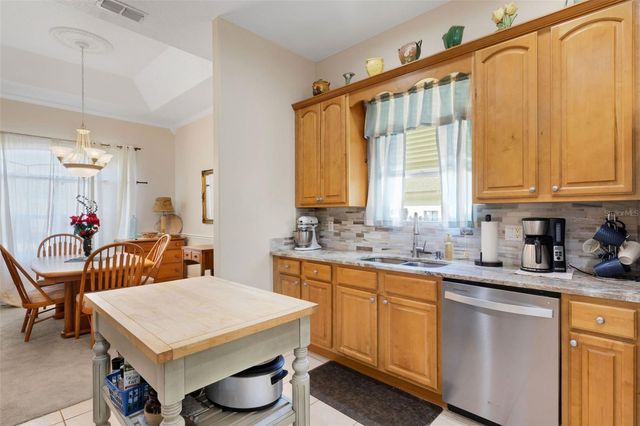 2617 HICKORY VIEW LOOP, Lakeland, FL 33813