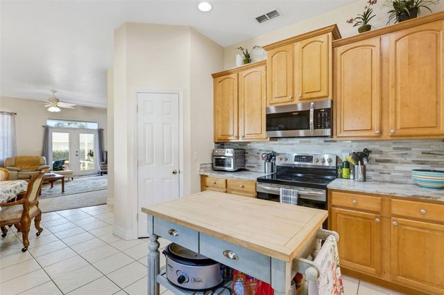 2617 HICKORY VIEW LOOP, Lakeland, FL 33813