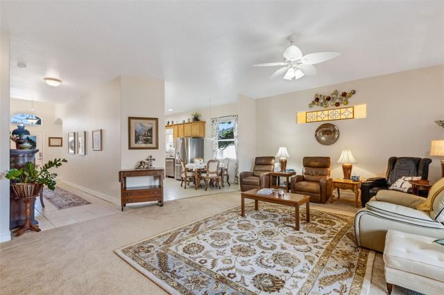 2617 HICKORY VIEW LOOP, Lakeland, FL 33813