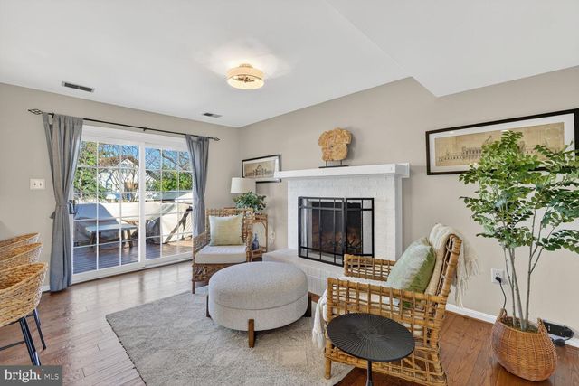 2607 WASHINGTON BLVD, Arlington, VA 22201