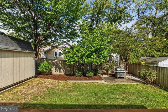 2607 WASHINGTON BLVD, Arlington, VA 22201