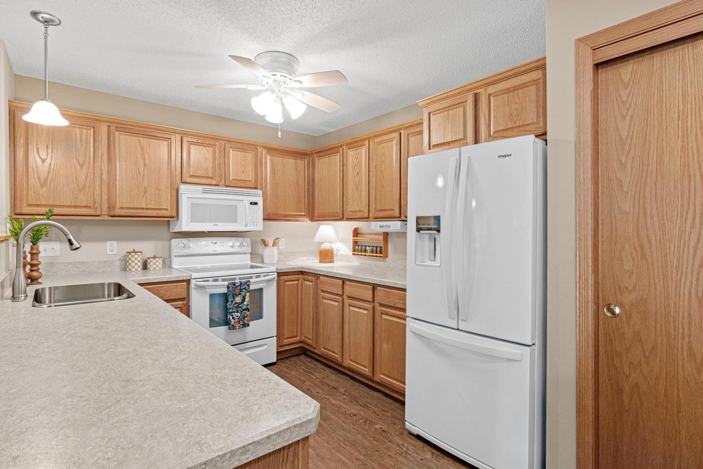 15570 Linnet Street NW 2-102, Andover, MN 55304 — photo 3