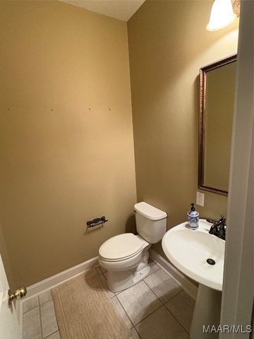 689 Towne Lake Drive, Montgomery, AL 36117