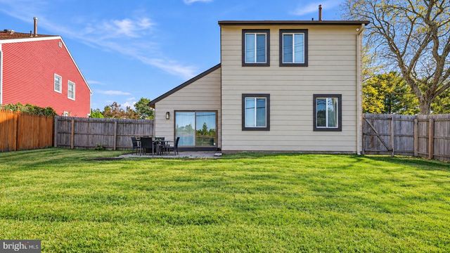 1 HONEY LOCUST CT, Blackwood, NJ 08012
