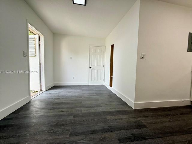 1845 Dixieanna St 3, Hollywood, FL 33020