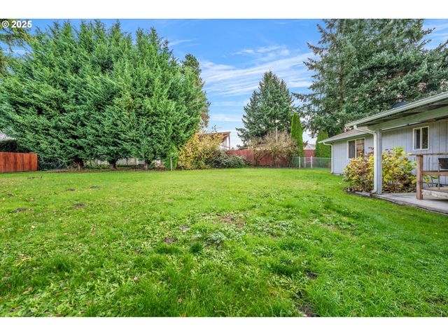 805 WILLOW St, Kelso, WA 98626
