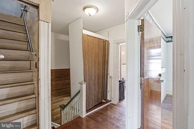 127 E CHURCH ST, Blackwood, NJ 08012