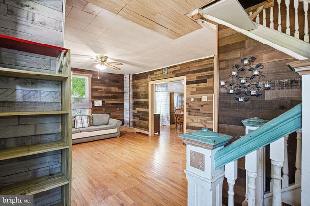 127 E CHURCH ST, Blackwood, NJ 08012