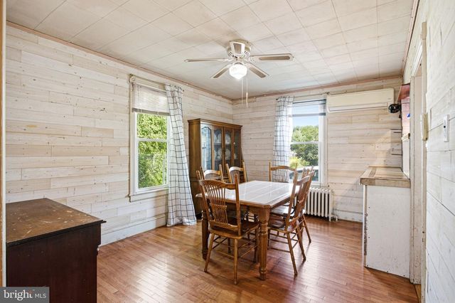 127 E CHURCH ST, Blackwood, NJ 08012