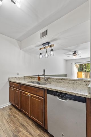 7860 Wilderness Trail B, North Charleston, SC 29418