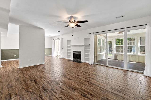 7860 Wilderness Trail B, North Charleston, SC 29418