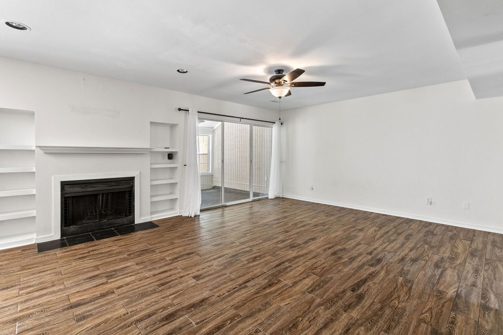 Image 12 of property listing at 7860 Wilderness Trail B, North Charleston, SC 29418