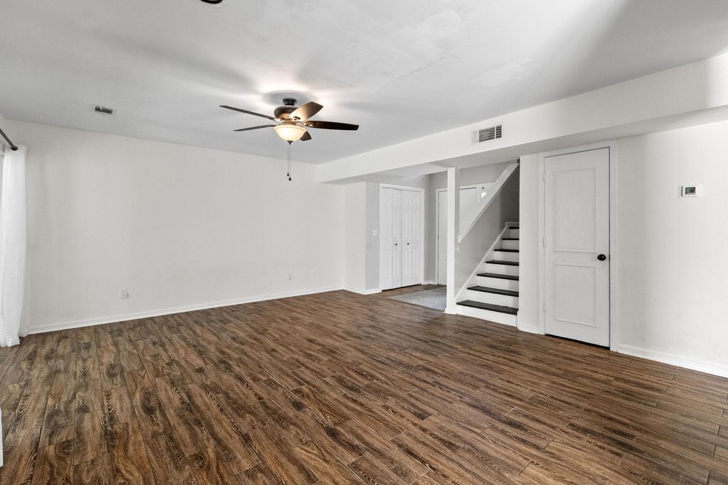 Image 18 of property listing at 7860 Wilderness Trail B, North Charleston, SC 29418