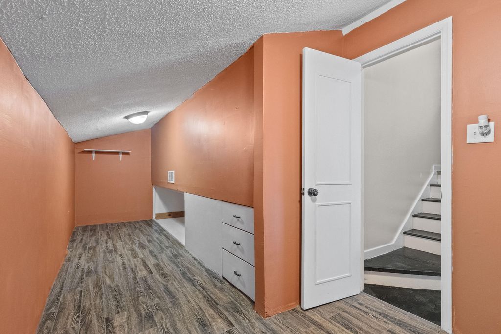 Image 21 of property listing at 7860 Wilderness Trail B, North Charleston, SC 29418