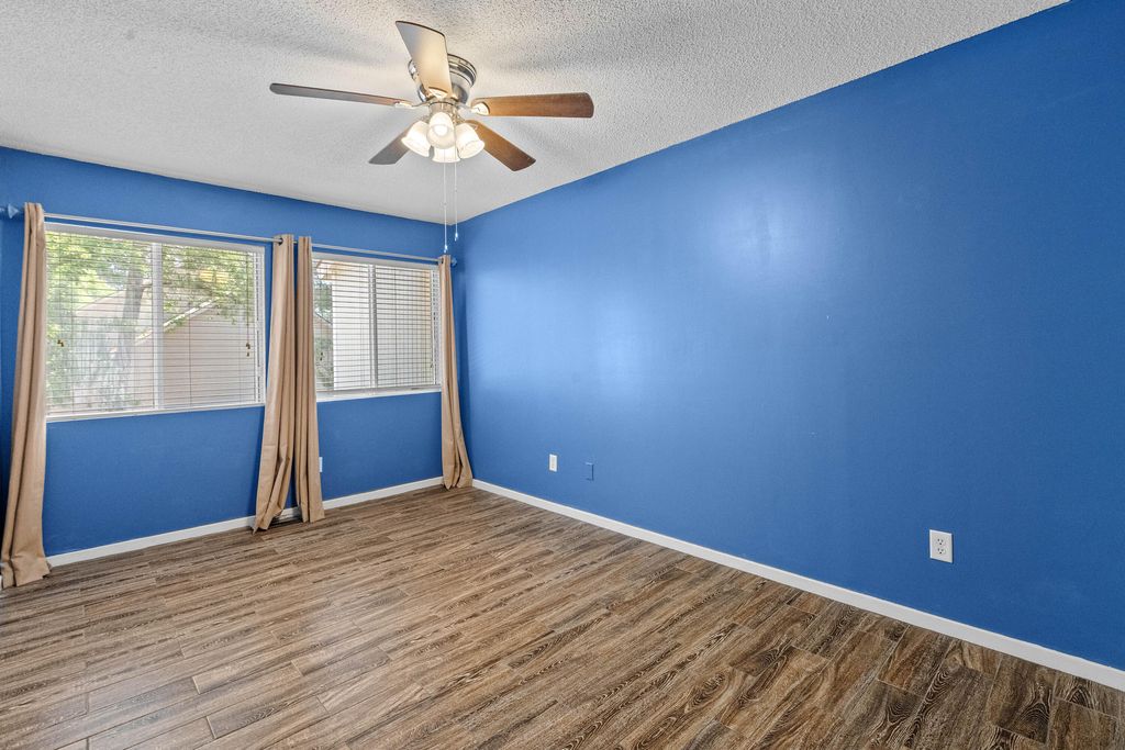 Image 28 of property listing at 7860 Wilderness Trail B, North Charleston, SC 29418