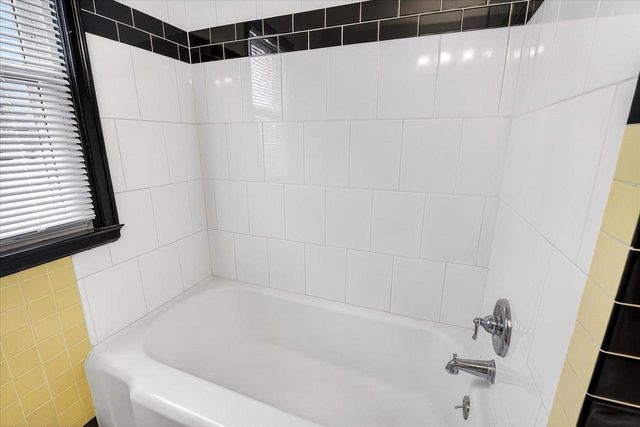 514 Spruce Street, Madison, WI 53715