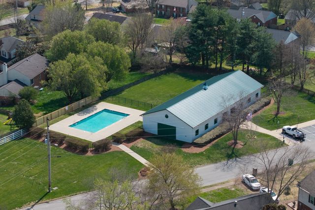 614 Winners Circle Pl, Thompsons Station, TN 37179