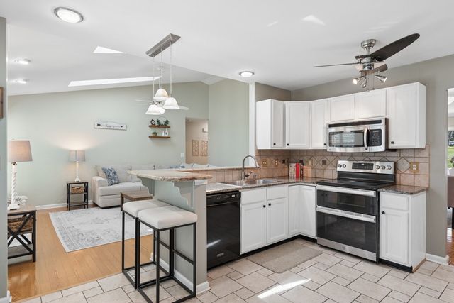 614 Winners Circle Pl, Thompsons Station, TN 37179