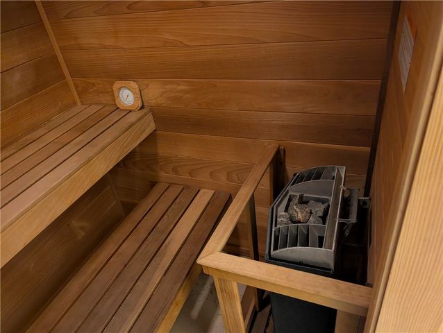 613 Old Glory Lane, Economy, PA 15042