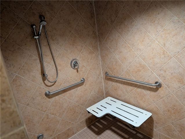 613 Old Glory Lane, Economy, PA 15042