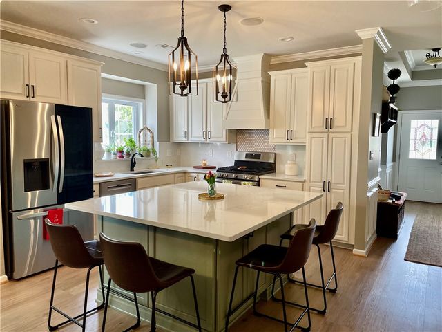 613 Old Glory Lane, Economy, PA 15042