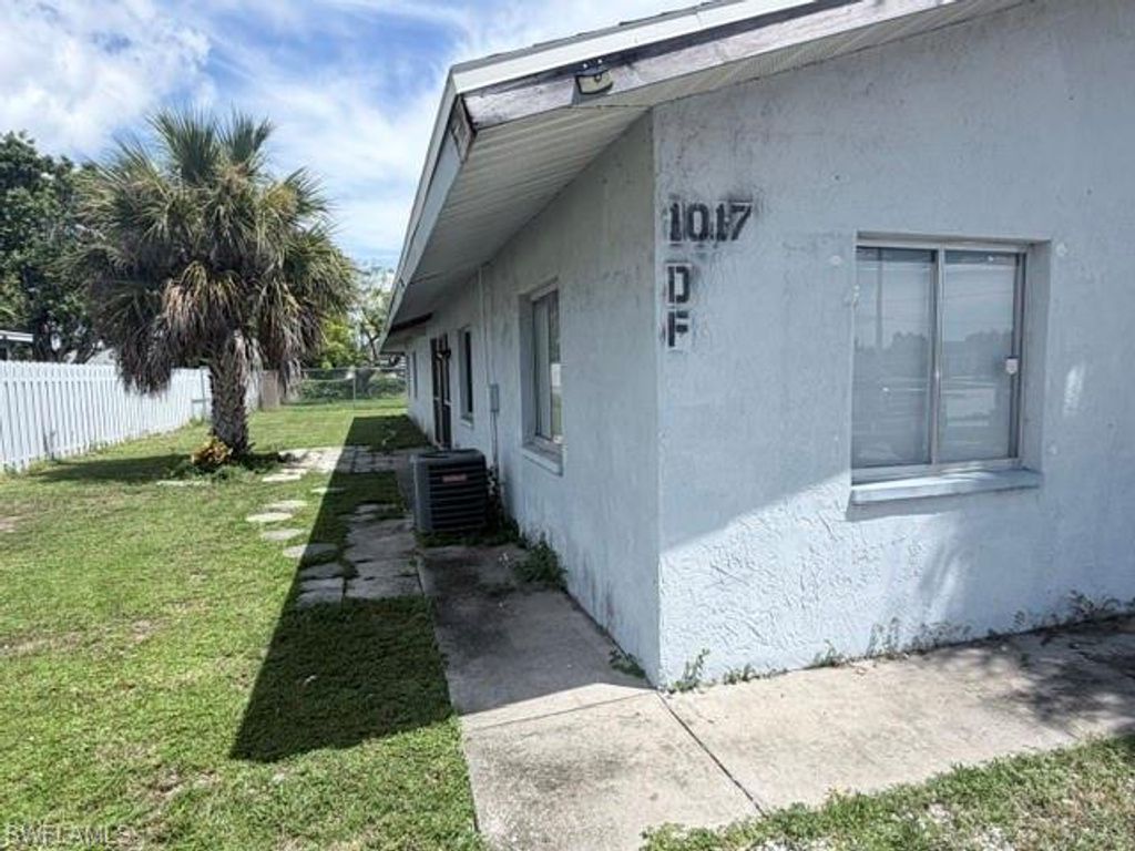 1017 SE 39th TER, CAPE CORAL, FL 33904 — photo 2