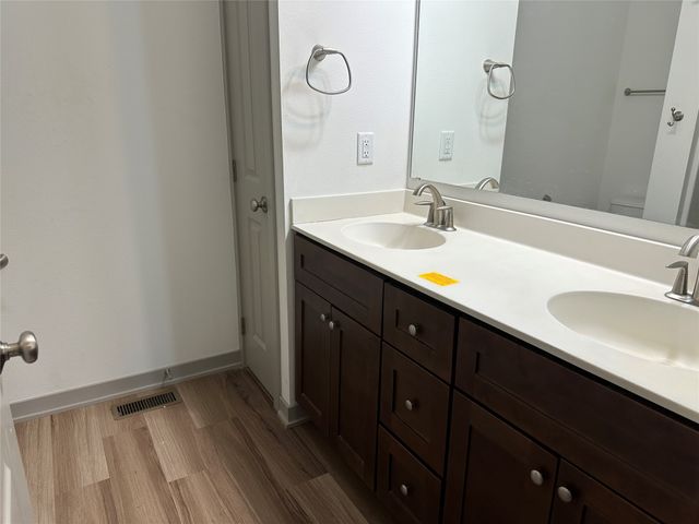 980 Juniper Drive, Carlisle, IA 50047