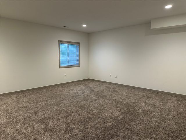 980 Juniper Drive, Carlisle, IA 50047