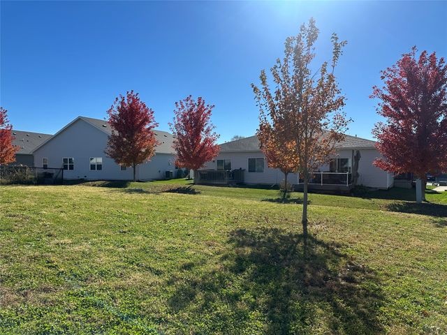 980 Juniper Drive, Carlisle, IA 50047