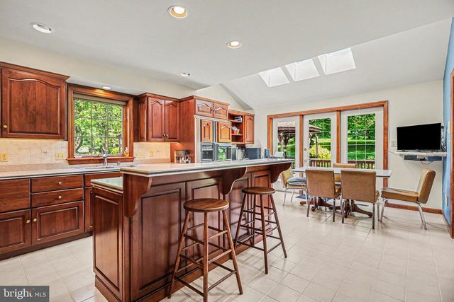 1366 HICKORY RUN DR, Elizabethtown, PA 17022