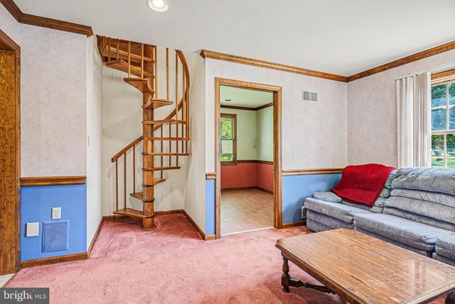 1366 HICKORY RUN DR, Elizabethtown, PA 17022