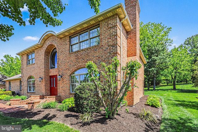 1366 HICKORY RUN DR, Elizabethtown, PA 17022