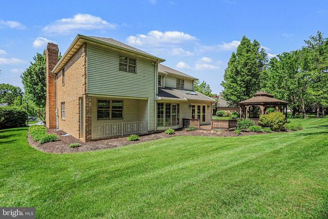 1366 HICKORY RUN DR, Elizabethtown, PA 17022
