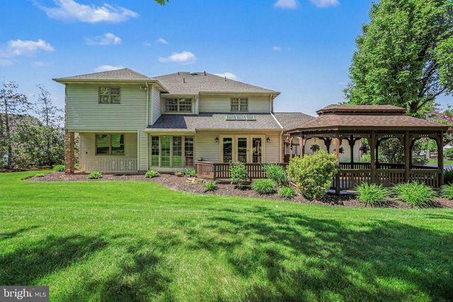 1366 HICKORY RUN DR, Elizabethtown, PA 17022