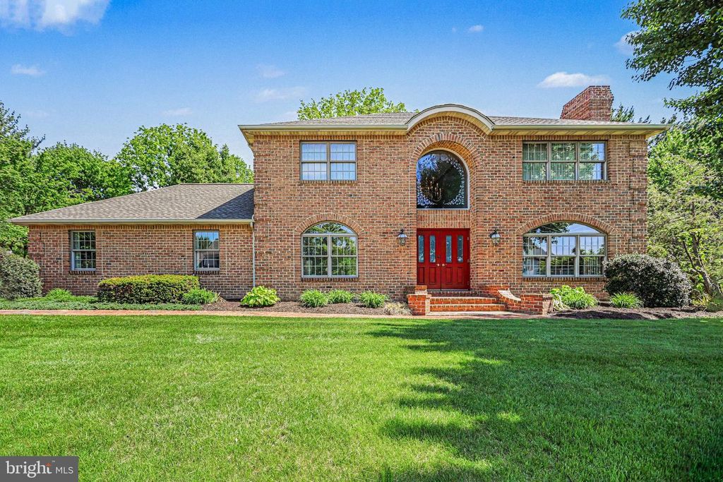 1366 HICKORY RUN DR, Elizabethtown, PA 17022