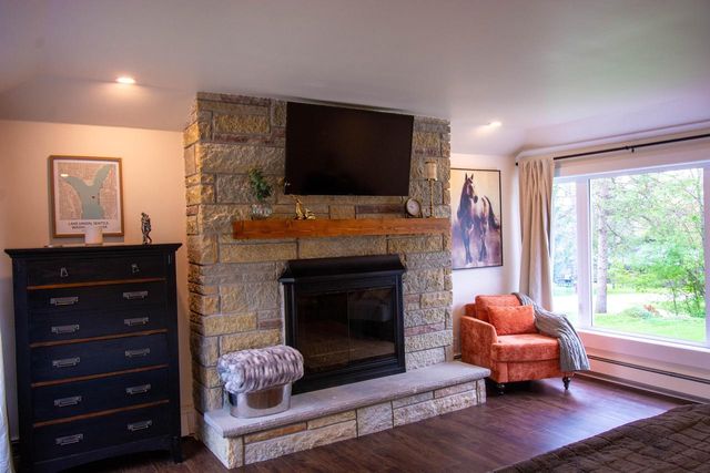 N3193 Nymph ROAD, Lake Geneva, WI 53147